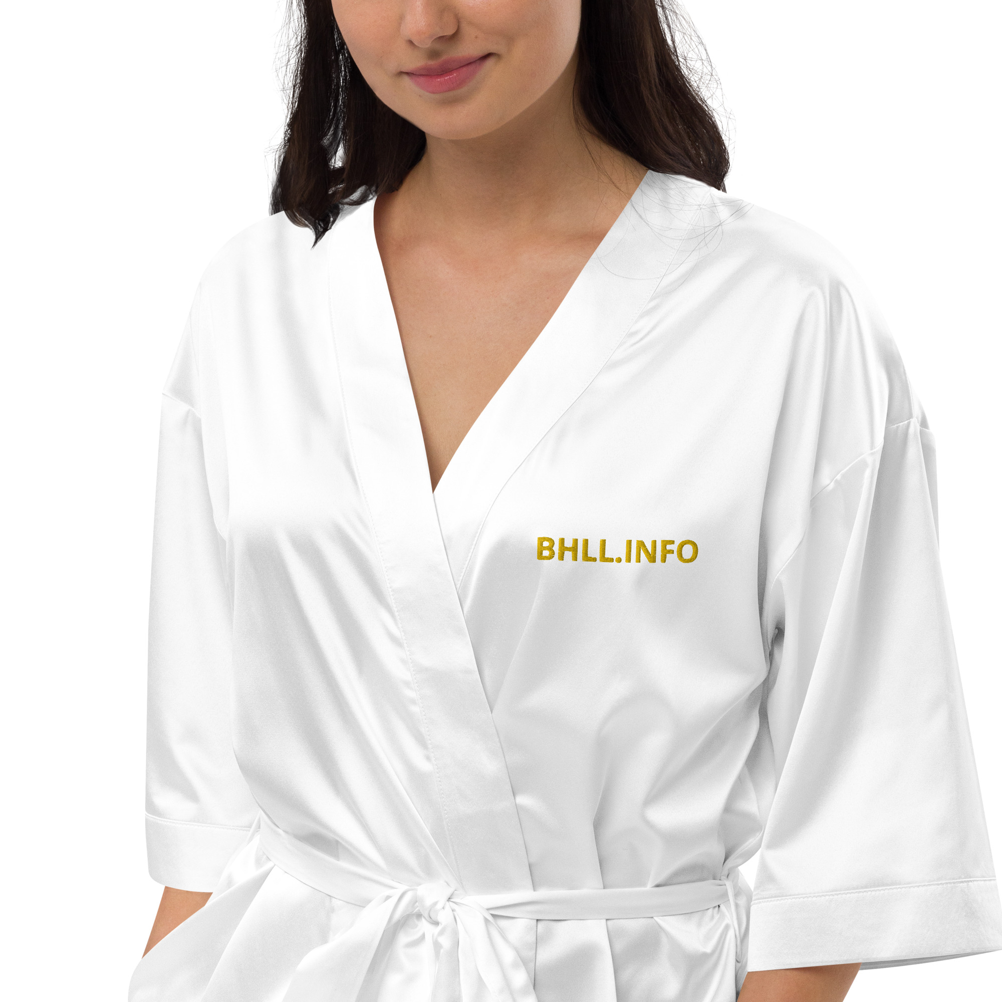 satin-robe-white-zoomed-in-3-63bd5ec574c3a.jpg